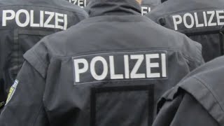 La chef de la police de Berlin conseille aux juifs et aux homosexuels d’être prudents [upl. by Zorana]