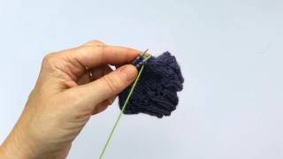 Easy Lace Sock  Grafting the toes with Kitchener Stitch [upl. by Sitnik949]