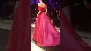 PIA WURTZBACH walks at MARK BUMGARNER frowfw errolisip Fashion Event ft RAFE TOTENGCO handbags [upl. by Hake]