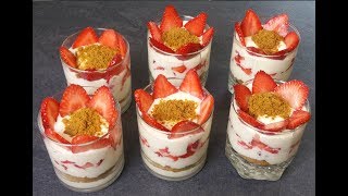 Verrine à la fraise et spéculos quot recette facile quot [upl. by Nnazil]