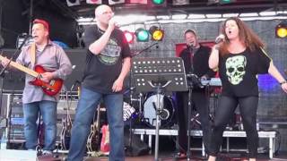 Rosanna  Holyanna Live Schaufenster Fischereihafen Bremerhaven 08072016 [upl. by Fronia]