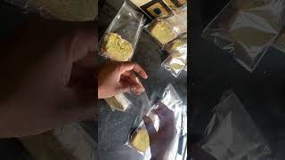 How to package individual cake slices for sale  How to wrap cake slices in cellophane [upl. by Valentino]