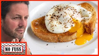 How to Poach an egg with microwave in 60 seconds  No fuss [upl. by Tlaw]