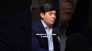 Luis Fernando Quintero sobre cómo las masas adoran comprar caro y vender barato en los mercados [upl. by Guy]