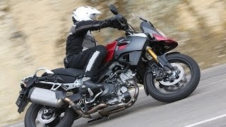 Essai Suzuki DL 1000 VStrom 2014  Le gros trail est performant et confortable [upl. by Attelra124]