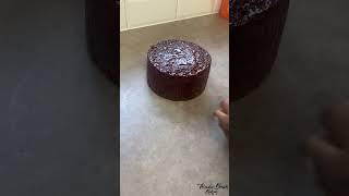 How to put fondant icing on a round cake  Best way to put fondant on a round cake [upl. by Annaul]