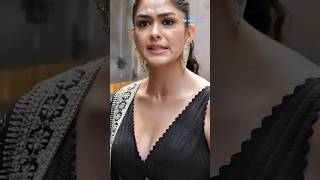 14 Mrunal Thakur at Pinkvilla Screen amp Style Icons Awards  ProMedia [upl. by Crysta]