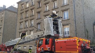 Incendie dans un immeuble du centreville [upl. by Lanaj]