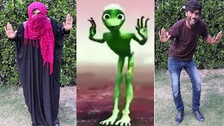 Pakistani Version Dame Tu Cosita Alien Dance  Dazz Dazz [upl. by Notak]