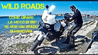 COME GIRARE LA MOTO USANDO IL CAVALLETTO LATERALE [upl. by Gula114]