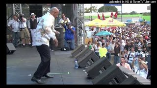 Oscar D Leon  Se Necesita Rumbero En Vivo [upl. by Ilatan]