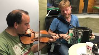 Danny OMahony amp fiddler Sean Abeyta  live on quotTrip to the Cottagequot Oct 7th 2019 [upl. by Akilaz573]