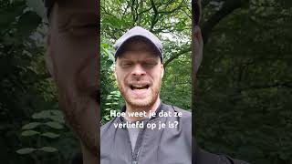 Hoe weet je dat ze verliefd op je is verliefd aantrekkingskracht liefde [upl. by Yssirc]