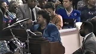 CH Mason Memorial Choir quotEndow Mequot ft Twinkie Clark  COGIC 83rd Holy Convocation 1990 [upl. by Ashlie]