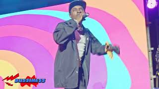 FEFFE BUSSI ft KABUKUSI FOX  LIVE BAND  BUSSINESS [upl. by Leruj263]