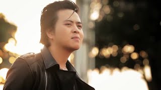 Hóa Cơn Mưa  Wanbi Tuấn Anh  Official Music Video [upl. by Hu]