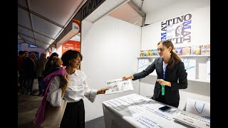 Campania Libri Festival gran pienone al Palazzo Reale di Napoli [upl. by Jayne]