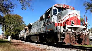 HMCR 8560 and HMCR 8539 pull 6 Cars south at Hobbes Road [upl. by Leahcimluap]