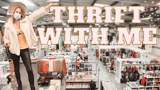 THRIFT WITH ME TO THE BIGGEST CHARITY SHOP IN THE UK OXFAM THRIFTING VLOG LARA JOANNA JARVIS 2020 [upl. by Theis237]