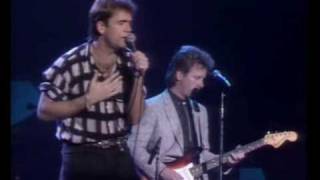 Huey Lewis Stuck with you LIVE [upl. by Esme]