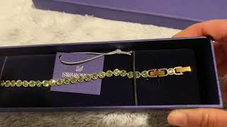 Swarovski TENNIS BRACELET green  how to open and close the bracelet [upl. by Enohs]