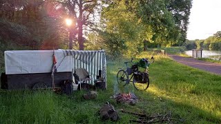 LA CARLOTTE  caravaneroulotte à vélo [upl. by Selrahc]