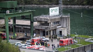 Explosion mit mehreren Toten an Stausee in Norditalien [upl. by Edualcnaej]