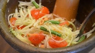 How to Make Thai Papaya Salad  Som Tum ส้มตำ Thai Food [upl. by Skeie102]