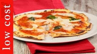 Piadinpizza  Come fare una pizza veloce in padella [upl. by Lledal]