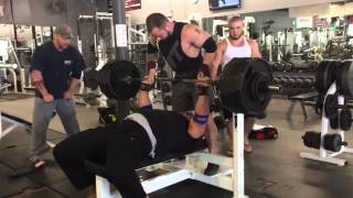 Big Wayne is a FREAK on the flat bench [upl. by Nauqas]