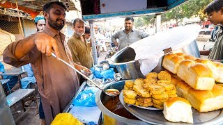 Breakfast in LYARI KARACHI  Street Food in Former Danger Zone in Pakistan [upl. by Sedruol]