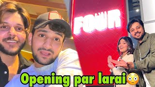 Doston ne New resturant open karliya or meri larai hojati😔  ft All YouTubers in one vlog😍 [upl. by Ehcadroj]