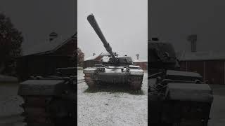 Snowy Tanks ❄️☃️thetankmuseum snowy christmas [upl. by Shear305]