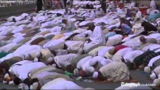 Thousands of Muslims pray outside Mosque in Mecca ahead of Hajj pilgrimage [upl. by Harts]