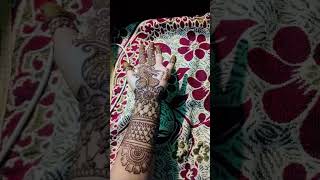 Ek Same photo hai jara dehn se dekhemehndi youtubeshorts or comment me batana [upl. by Ahsiki657]