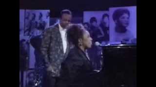 Roberta Flack amp Peabo Bryson The Closer I Get To You [upl. by Barris]