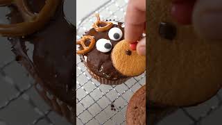 🦌🧁 Rudolph RentierMuffins selber machen RudolphMuffins WeihnachtsBacken FestlicheRezepteShorts [upl. by Rekcut]