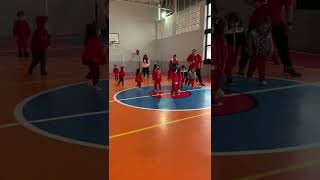 Aula de educação física maternal patinhos [upl. by Hasile217]