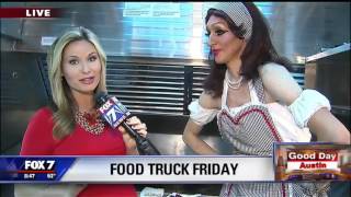 Food Truck Friday Texas Chili Queens [upl. by Brigham99]