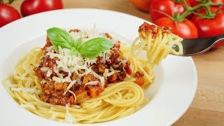 Spaghetti Bolognese I Spaghetti mit Tomatensoße und Hackfleisch [upl. by Madden369]