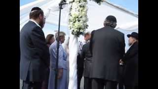 Orthodox Jewish wedding Orthodoxe jüdische Hochzeit חופה יהודית [upl. by Phenice]