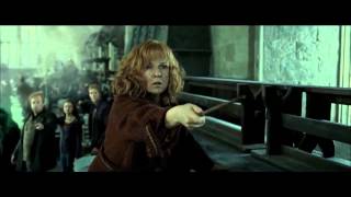 Molly Weasley vs Belatriz Lestrange Dublado HD 1080p [upl. by Airbmac]