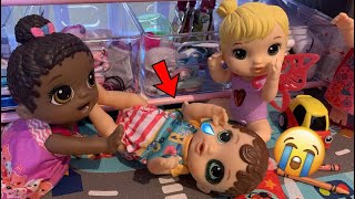 Baby alive Zoe gets hurt at daycare [upl. by Gustie]