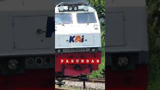 Kereta Pasundan [upl. by Juieta611]