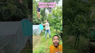 JANGAN LOMPAT KE SITU MBAKreaction funny vfx prank memes comedy [upl. by Eveineg]