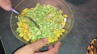 Recette de tartare crevette avocat et mangue [upl. by Lydie]