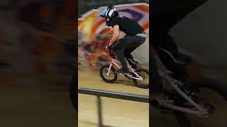 wall ride en mini velo trop dur  shorts skatepark bmx [upl. by Linette150]