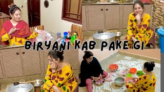 Biryani Kab Pake Gi  Garmion Ki Pehli Picnic  Sandspit Beach Mein Luxury Hut Mil Gaya [upl. by Aretak738]