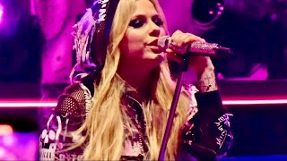 Avril Lavigne – Complicated – Live from The Greatest Hits Tour at Northwell at Jones Beach Theater [upl. by Nelrah]