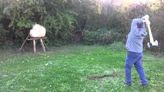 Axe Throwing with the Ochsenkopf AXE Doppelaxt wer [upl. by Egroeg]